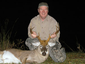 Trophy Deer Hunting with Corporate QDM Leases Available